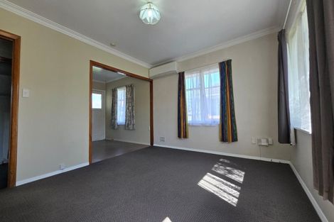 Photo of property in 4/64 Gibbons Street, Ebdentown, Upper Hutt, 5018