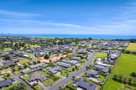 Photo of property in 20 Links Drive, Waiwhakaiho, New Plymouth, 4312