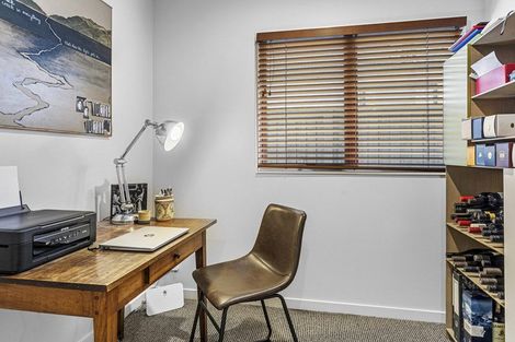 Photo of property in 34 Oakford Close, Riccarton, Christchurch, 8011