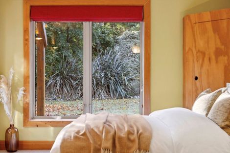 Photo of property in 8 Drake Place, Lake Hawea, Wanaka, 9382