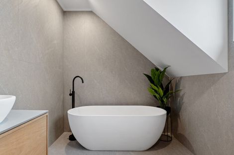 Photo of property in 66 Straven Road, Fendalton, Christchurch, 8014