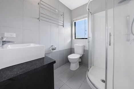 Photo of property in 22 Travis View Drive, Fairview Heights, Auckland, 0632