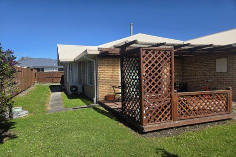 Photo of property in 17a Thistledown Place, Woolston, Christchurch, 8062