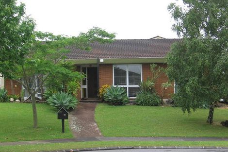 Photo of property in 20 Tupaki Place, Pakuranga Heights, Auckland, 2010