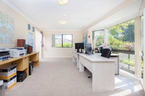 Photo of property in 13 Fieldstone Court, Northpark, Auckland, 2013