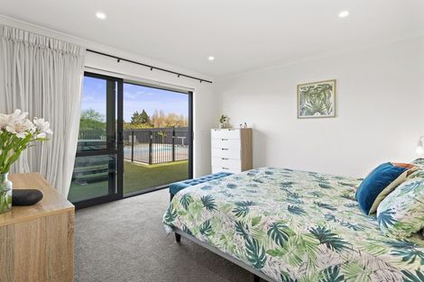 Photo of property in 10 Clifford Close, Leamington, Cambridge, 3432