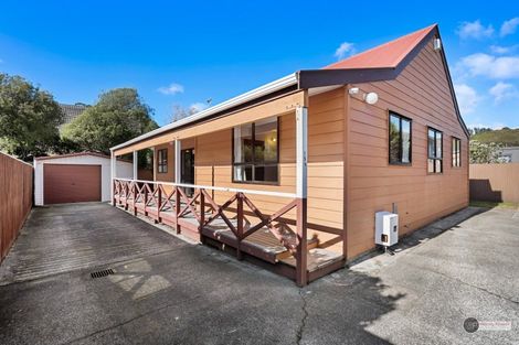 Photo of property in 15a Montgomery Crescent, Clouston Park, Upper Hutt, 5018