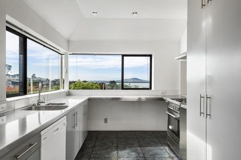 Photo of property in 2/173 East Coast Road, Castor Bay, Auckland, 0620