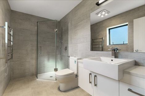 Photo of property in 4b Bennett Road, Pakuranga, Auckland, 2010