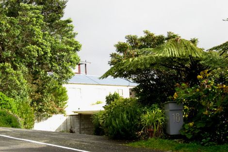 Photo of property in 18 Wrights Hill Road, Karori, Wellington, 6012