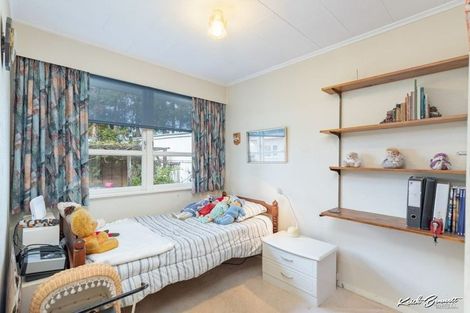 Photo of property in 64 Holdsworth Avenue, Trentham, Upper Hutt, 5018