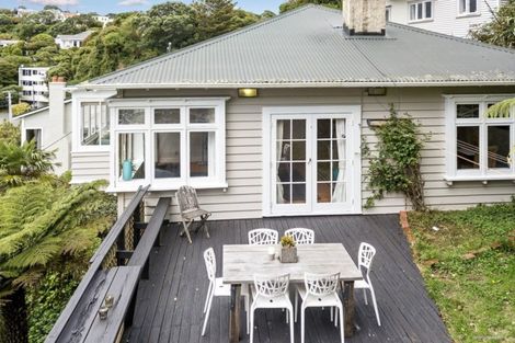 Photo of property in 4 Raroa Crescent, Northland, Wellington, 6012