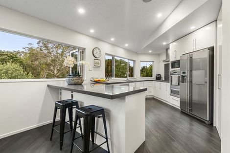 Photo of property in 43a Lonely Track Road, Fairview Heights, Auckland, 0632