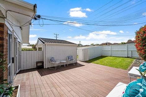 Photo of property in 1/49 Shakespeare Road, Milford, Auckland, 0620