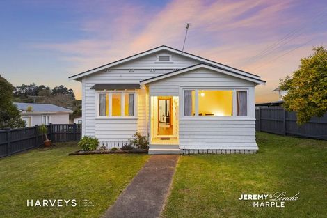 Photo of property in 1/10 Woodglen Road, Glen Eden, Auckland, 0602