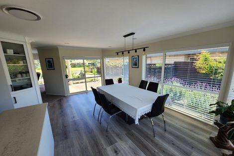 Photo of property in 37 Lotus Avenue, Mount Maunganui, 3116