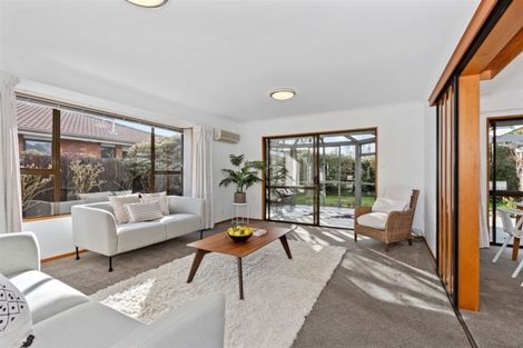 Photo of property in 3 Tivoli Place, Bishopdale, Christchurch, 8053