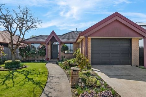 Photo of property in 21 Richard Seddon Drive, Northwood, Christchurch, 8051