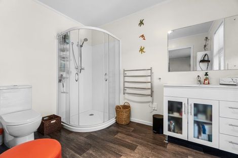 Photo of property in 74 Oakfield Crescent, Pukete, Hamilton, 3200