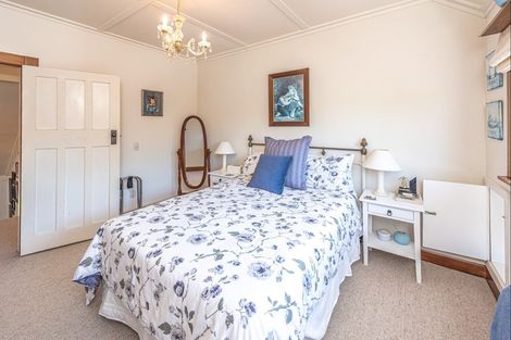 Photo of property in 12 Tarata Street, Saint Johns Hill, Whanganui, 4501