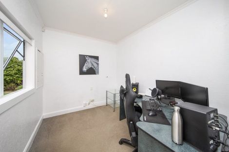 Photo of property in 7 Selwyn Street, Lower Vogeltown, New Plymouth, 4310