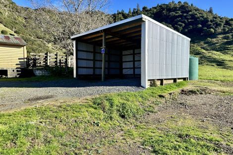 Photo of property in 254 Mangaonga Road, Ahititi, Urenui, 4378