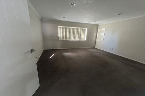Photo of property in 2 Hector Drive, Rototuna North, Hamilton, 3210