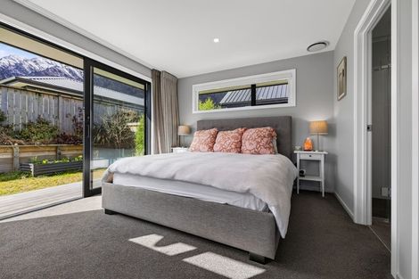 Photo of property in 26 Coopworth Road, Jacks Point, 9371