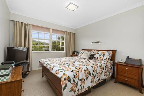 Photo of property in 5 Ridd Crescent, Karori, Wellington, 6012