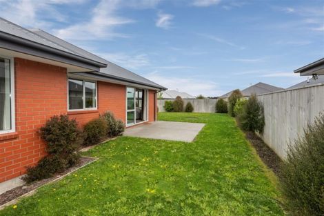 Photo of property in 53 Sequoia Way, Rangiora, 7400