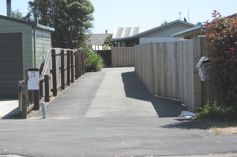 Photo of property in 5a Sylvia Street, Parklands, Christchurch, 8083