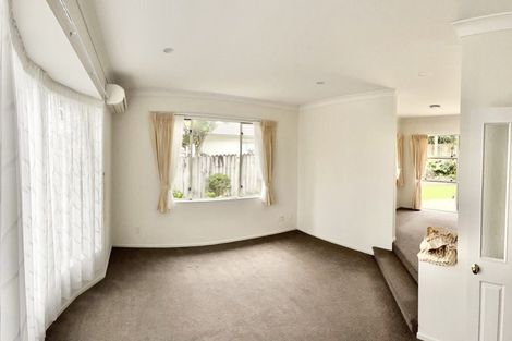 Photo of property in 9 Orohena Close, Northpark, Auckland, 2013