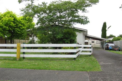 Photo of property in 7 Waterlea Avenue, Mangere Bridge, Auckland, 2022