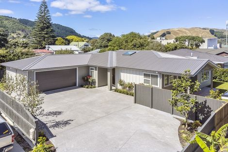 Photo of property in 29a Parata Street, Waikanae, 5036