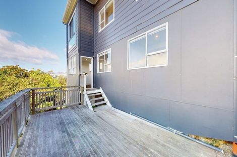 Photo of property in 53 Sutherland Road, Melrose, Wellington, 6023