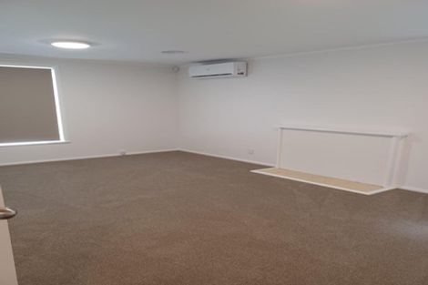 Photo of property in 4 Vardon Road, St Andrews, Hamilton, 3200