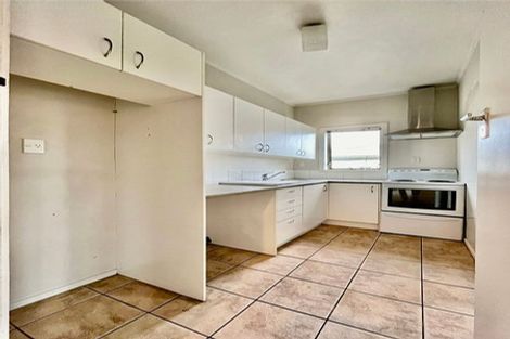 Photo of property in 73 West Coast Road, Glen Eden, Auckland, 0602