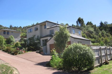 Photo of property in 40 Helen Ryburn Place, Torbay, Auckland, 0630