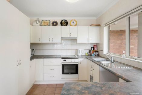 Photo of property in 27 Emmerdale Avenue, Papakura, 2110