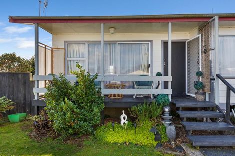 Photo of property in 19a Pohutukawa Drive, Owhata, Rotorua, 3010