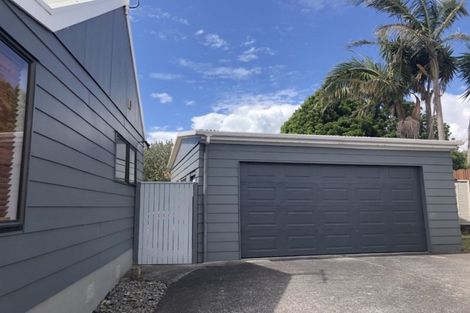Photo of property in 46 Marendellas Drive, Bucklands Beach, Auckland, 2014