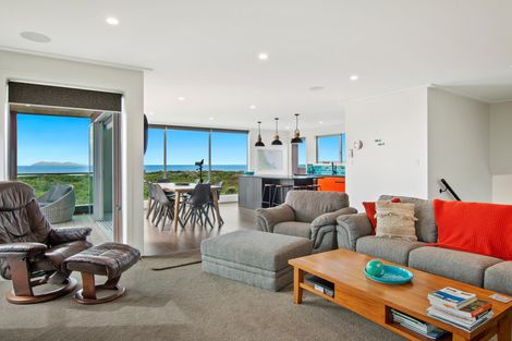 Photo of property in 44 Broadway Road, Waihi Beach, 3611