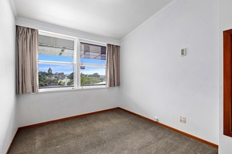 Photo of property in 5 Tiber Road, Forrest Hill, Auckland, 0620