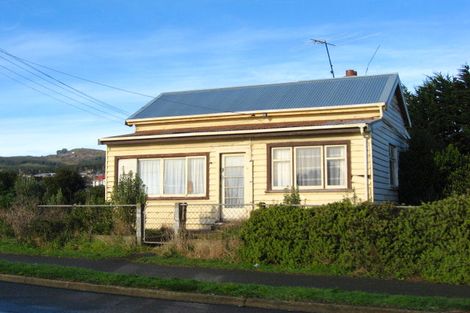 Photo of property in 2 Ocean Beach Road, Bluff, 9814