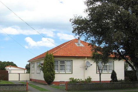 Photo of property in 25 Swiss Avenue, Gonville, Whanganui, 4501
