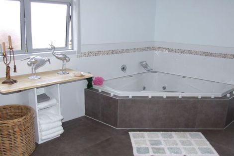 Photo of property in 84 Hindmarsh Drive, Rangatira Park, Taupo, 3330