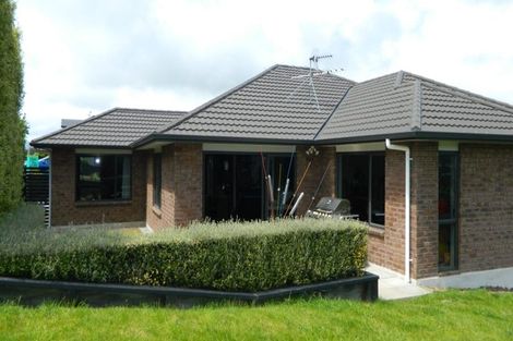 Photo of property in 123 Te Puia Drive, Aotea, Porirua, 5024