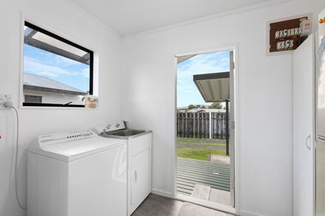 Photo of property in 102a Eversham Road, Mount Maunganui, 3116