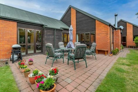 Photo of property in 412 Yaldhurst Road, Russley, Christchurch, 8042