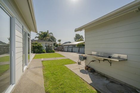 Photo of property in 14 School Road, Whitianga, 3510